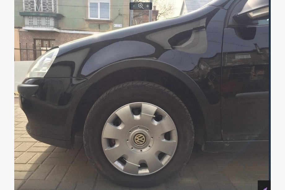 Volkswagen Golf 5 2003–2009 Obrobe blatniških lokov (4 kosi, mat črna) Image