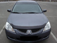 Mitsubishi Lancer 9 2004–2008 Deflektor pokrova motorja (SIM) fotografija 1