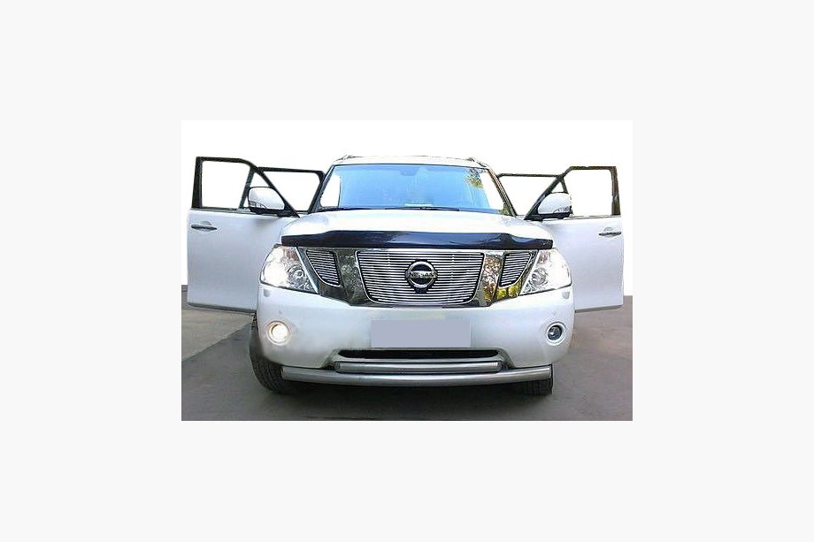 Nissan Patrol Y62 2010–2024 Deflektor pokrova motorja (SIM) Image
