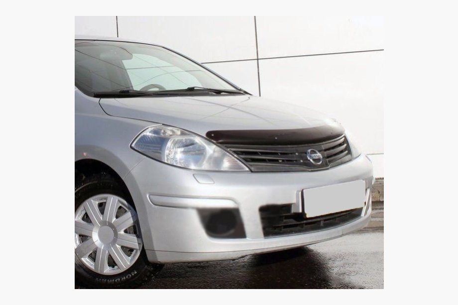 Nissan Tiida 2004–2011 Deflektor pokrova motorja (SIM) Image
