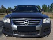 Volkswagen Touareg 2002–2010 Deflektor pokrova motorja (SIM) fotografija 1