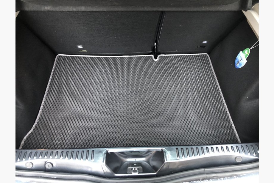 Dacia Sandero 2013–2020 Podloga prtljažnika (EVA, črna) Image