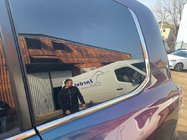 Lexus LX570/450d 2008–2022 Nerjaveči kotni obrobi zadnjega stekla (2 kos) fotografija 1