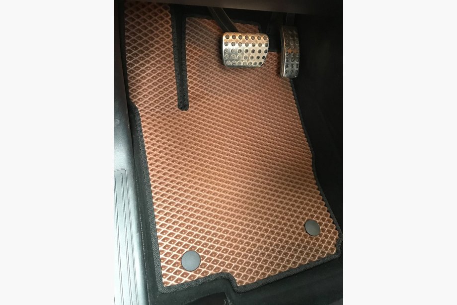 Mercedes GLE kupe C292 2015–2019 EVA avtomobilske preproge (opečnati vzorec) Image