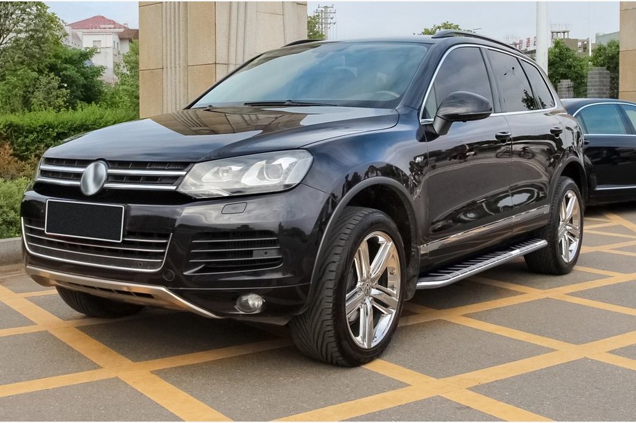 Volkswagen Touareg 2010–2018 Stranske stopnice v stilu originala V3 (2 kosa, aluminij) Image