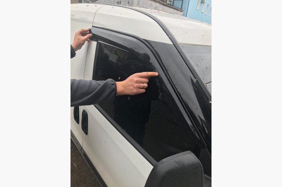 Opel Combo 2012–2018 Vetrni deflektorji oken DD-Mugen Image