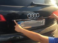 Audi Q7 2005–2015 Kromirana letvica nad registrsko tablico Carmos (nerjavno jeklo) fotografija 1