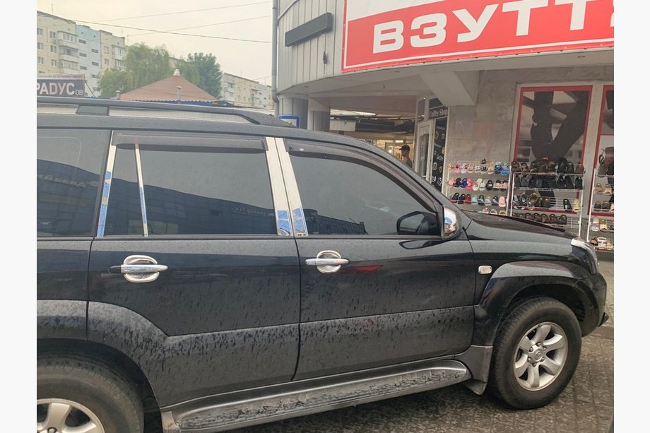 Toyota Land Cruiser Prado 120 2002–2009 Letve za stebričke vrat (8 kos, nerjavno jeklo) Image