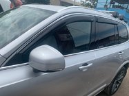 Volvo XC90 2015– Vetrni deflektorji oken s kromiranim trakom (4 kosi, HIC) fotografija 8
