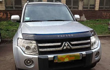 Mitsubishi Pajero Wagon IV 2006–2021 Deflektor pokrova motorja (VIP) fotografija 1