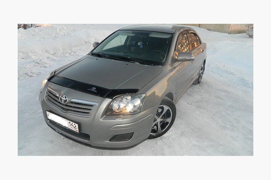 Toyota Avensis 2003–2009 Deflektor pokrova motorja (VIP) Image