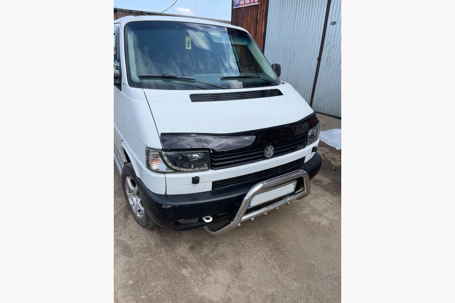 Volkswagen T4 Transporter 1990–2003 Deflektor pokrova motorja (ravni žarometi) (HIC) Image