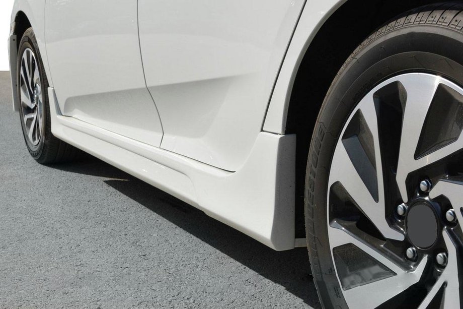 Honda Civic Limuzina X 2016–2021 Stranski pragovi (za lakiranje) Fotografija 1