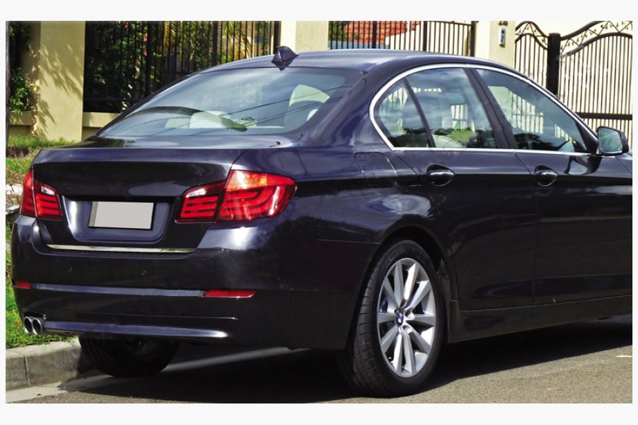 BMW serija 5 F10/F11 2010–2016 Nerjaveča letev roba prtljažnika (SD) Carmos - turško nerjaveče jeklo Image