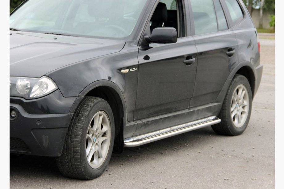 BMW X3 E83 2003–2010 Bočne stopnice KB001 (nerjavno jeklo) Image