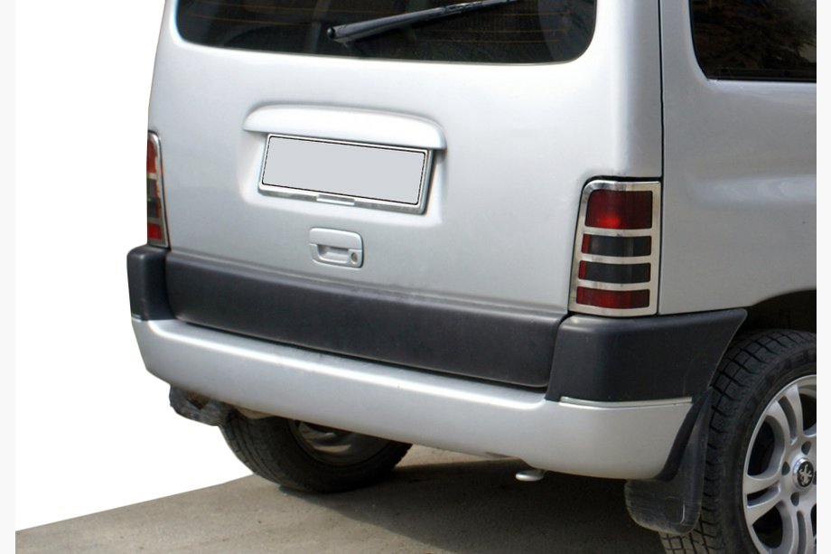 Citroen Berlingo 1996–2008 Okrasni pokrovi zavornih luči (2 kosa, nerjaveče jeklo) OmsaLine - italijansko nerjavno jeklo Fotografija 5