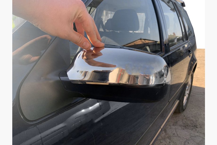 Volkswagen Golf 4 1997–2006 Nerjaveči okrasni pokrovi zgornjega dela ogledal (2 kosa) Image