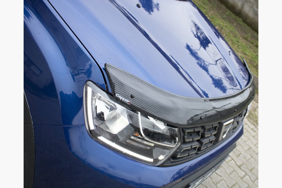 Renault Duster 2018–2024 Deflektor pokrova motorja (EuroCap, karbon izgled) Image