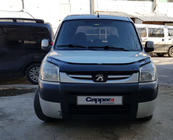Peugeot Partner 1996–2008 Deflektor pokrova motorja Eurocap (2003-2008) fotografija 2