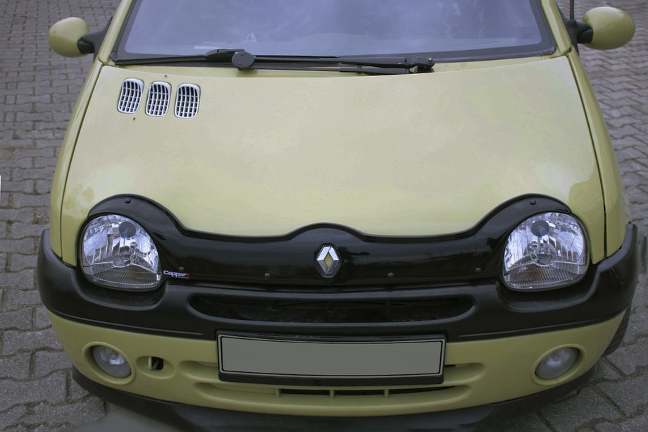 Renault Twingo 2007–2014 Deflektor pokrova motorja (EuroCap) Image