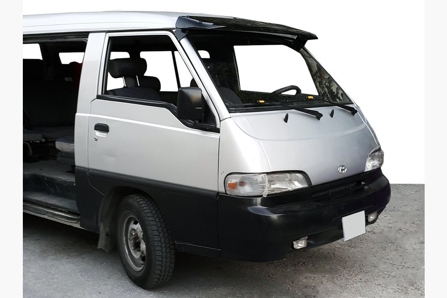 Hyundai H100 Vizir na vetrobransko steklo (črn sijaj, 5 mm) Image