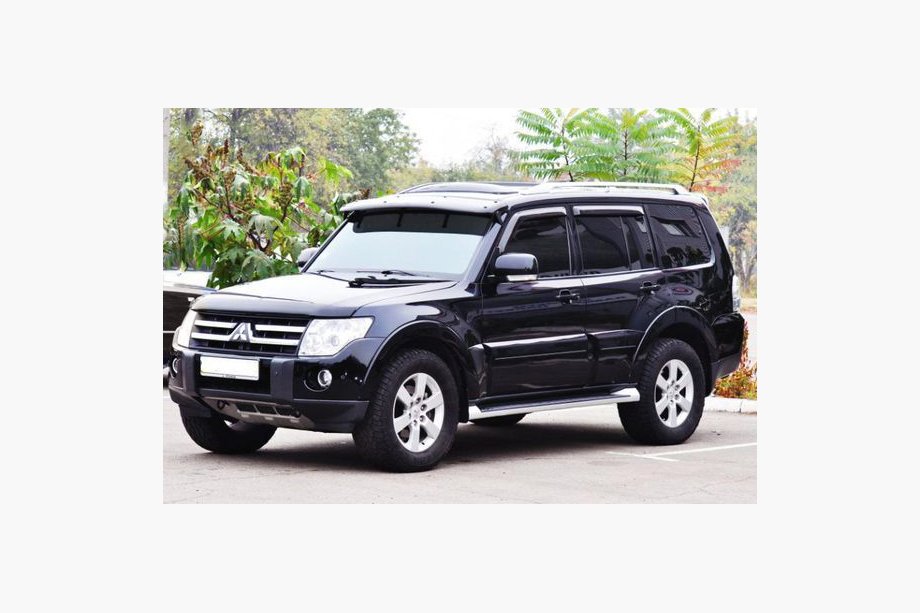 Mitsubishi Pajero Wagon IV 2006–2021 Vizir za vetrobransko steklo Image