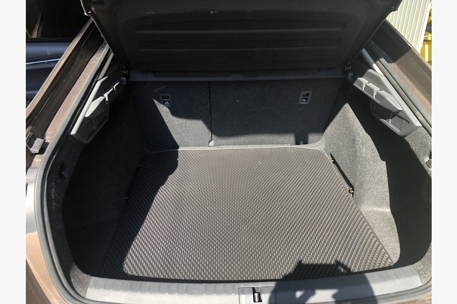 Skoda Octavia IV A8 2020– Podloga prtljažnika (EVA, črna) Fotografija 1