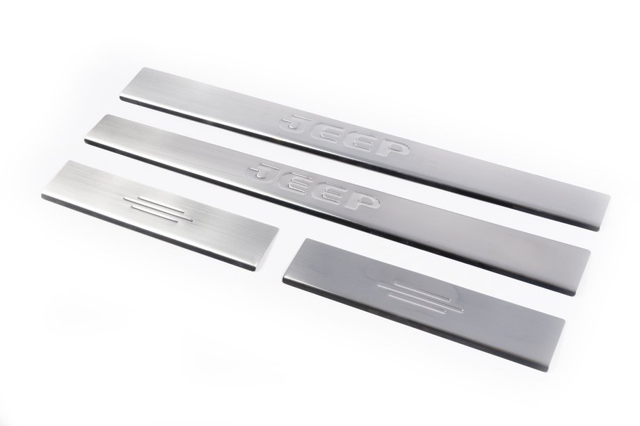 Jeep Cherokee/Liberty 2007–2013 Nerjaveče letve pragov Carmos V2 (4 kos, inox) Image