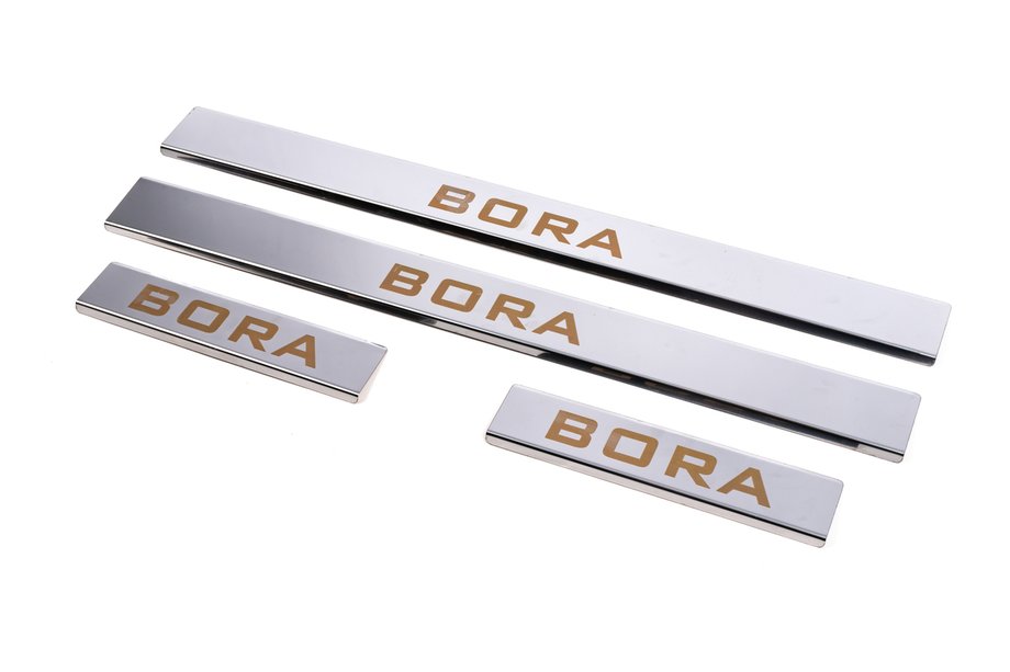 Volkswagen Bora 1998–2004 Vstopne letve pragov Carmos (4 kosi, nerjaveče jeklo) Fotografija 1