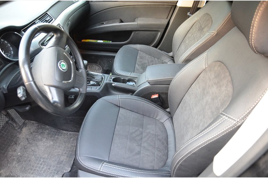 Skoda Superb 2009–2015 Avtoprevleke za sedeže (2008-2013, umetno usnje↗alkantara, Elite) Image