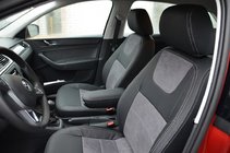 Skoda Rapid 2012–2019 Prevleke za avtosedeže SoyuzAuto Leather-style fotografija 1