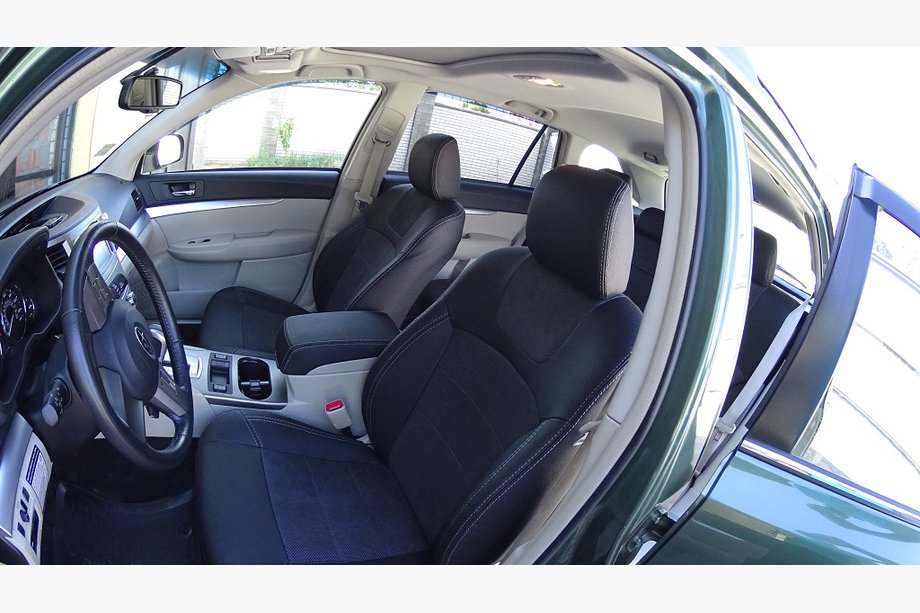 Subaru Outback 2009–2014 Avtomobilske sedežne prevleke SoyuzAuto Leather style Image
