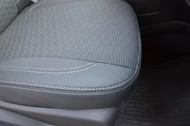 Ford Kuga/Escape 2013–2019 Avtoprevleke za sedeže (blago↗eko usnje, Premium) fotografija 5