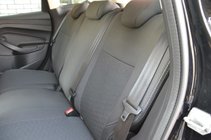 Ford Kuga/Escape 2013–2019 Avtoprevleke za sedeže (blago↗eko usnje, Premium) fotografija 3