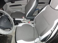 Hyundai Accent 2006–2010 Avtomobilske sedežne prevleke iz eko usnja Premium fotografija 1