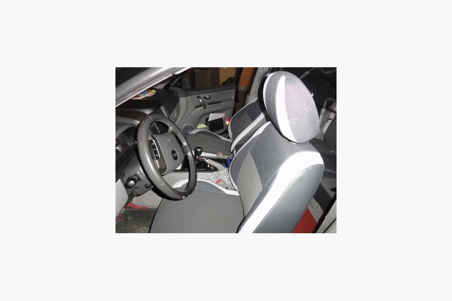 Kia Sorento I BL 2002–2009 Novost! Modelno prilegajoče prevleke za sedeže iz eko usnja Brothers Premium Image