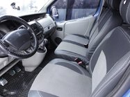 Opel Vivaro 2001–2015 Sprednja sedeža 1+1 in zadnji sedeži fotografija 1