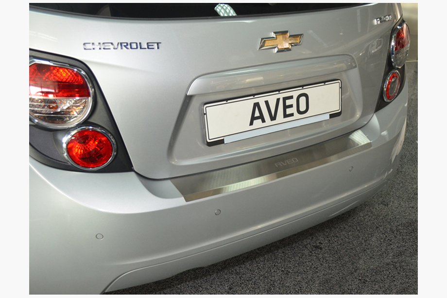 Chevrolet Aveo T300 2011–2020 Nerjaveča letev za zadnji odbijač z zavihkom Nataniko (nerjavno jeklo) Image