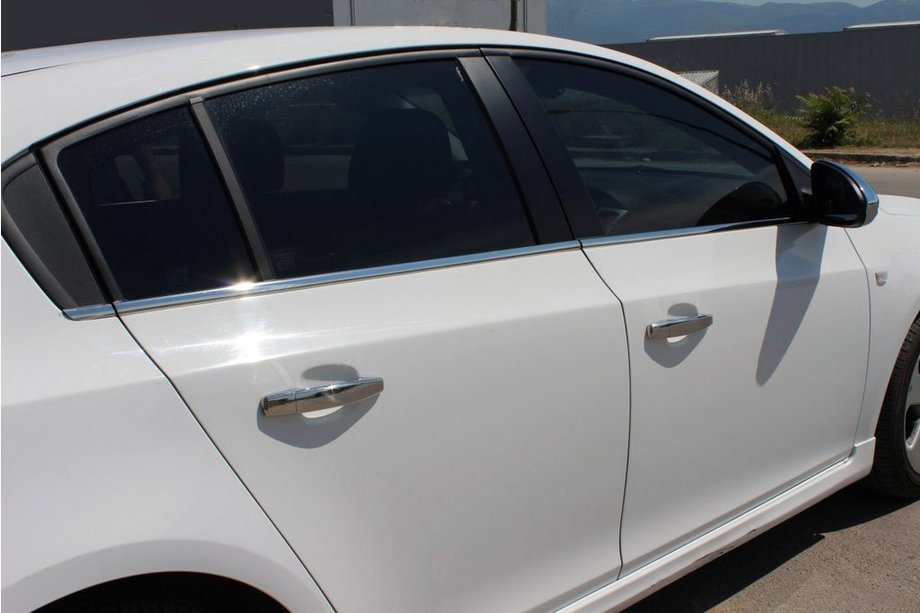 Chevrolet Cruze 2009–2015 Okenske letvice (nerjaveče jeklo) HB, Carmos – turško nerjavno jeklo Image