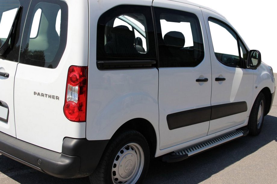 Peugeot Partner Tepee 2008–2018 Stranske stopnice Line (2 kosa, aluminij) Image