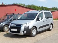 Peugeot Partner Tepee 2008–2018 Deflektorji oken (2 kos, UA-Sport) fotografija 2
