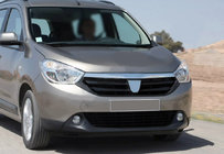 Dacia Dokker 2013–2022 Nerjaveča letev nad masko hladilnika fotografija 1