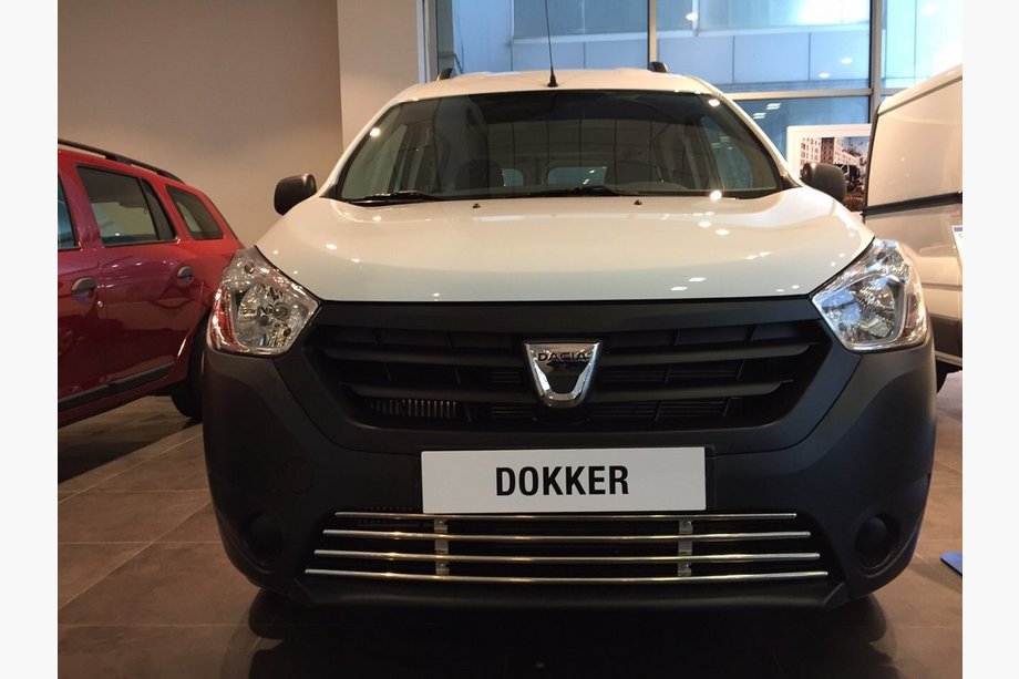 Dacia Dokker 2013–2022 Mrežica za odbijač (nerjavno jeklo) Fotografija 7