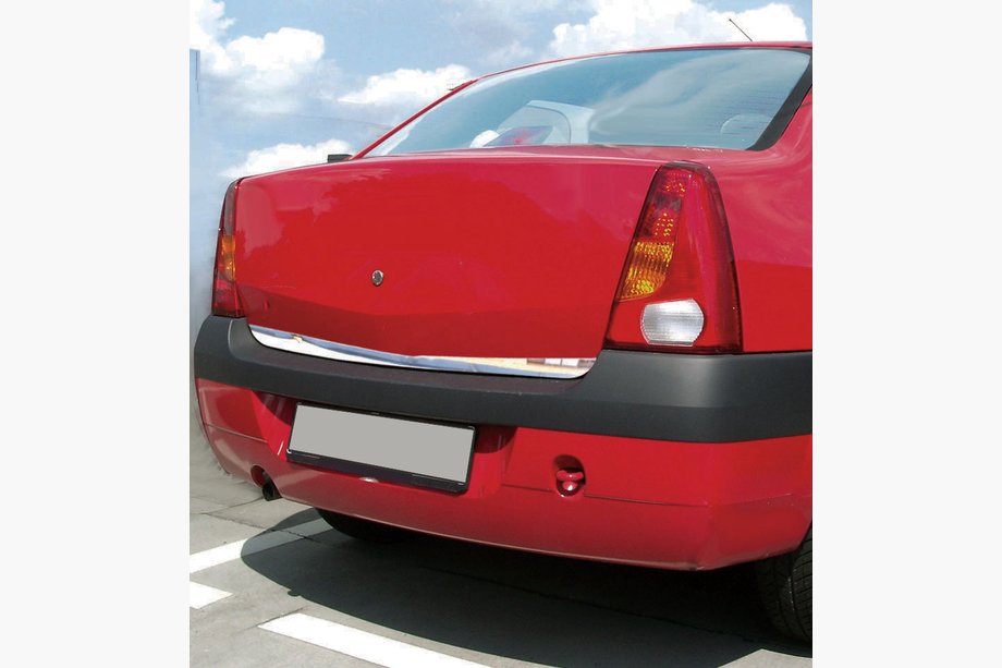 Renault Logan I 2005–2008 Okrasna letev spodnjega roba pokrova prtljažnika (nerj. jeklo) Image