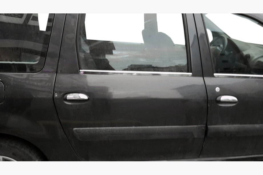Lada Largus 2012– Kromirane obloge kljuk vrat (4 kosi, nerjavno jeklo) Carmos - turško nerjaveče jeklo Image
