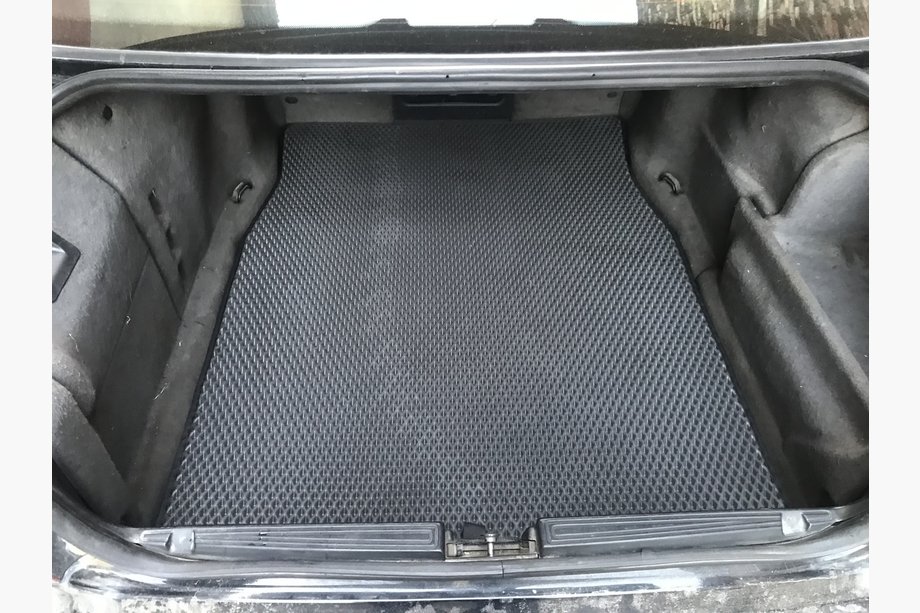 BMW serija 7 E38 1994–2001 EVA prtljažna preproga (črna) Image