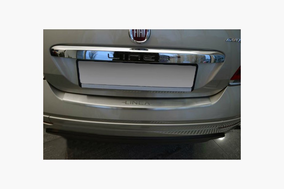 Fiat Linea 2006–2018 Nerjaveča zaščitna letev zadnjega odbijača z zavihkom Nataniko (2012+, nerj.) Image