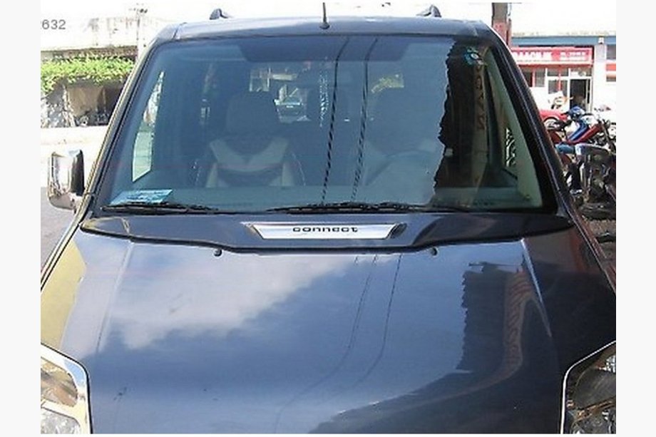 Ford Connect 2010–2013 Deflektor za pokrov motorja (za lakiranje) Image