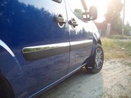 Fiat Doblo I 2005–2010 Ozki vratni moldingi (4 kosi, nerjaveče jeklo) OmsaLine - italijansko nerjavno jeklo fotografija 2