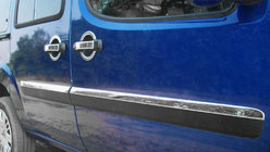 Fiat Doblo I 2005–2010 Ozki vratni moldingi (4 kosi, nerjaveče jeklo) OmsaLine - italijansko nerjavno jeklo fotografija 1